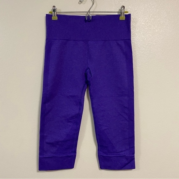 Lululemon Leggings Women’s Size 8 Purple Crop high rise Leggings - Picture 1 of 10